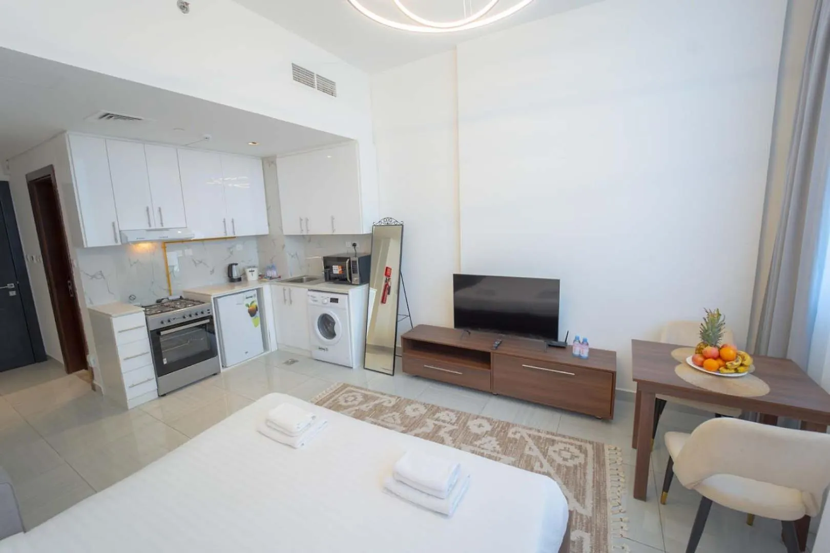 Aws Holiday Homes - Fully Equipped Cozy Studio Dubai Apartment