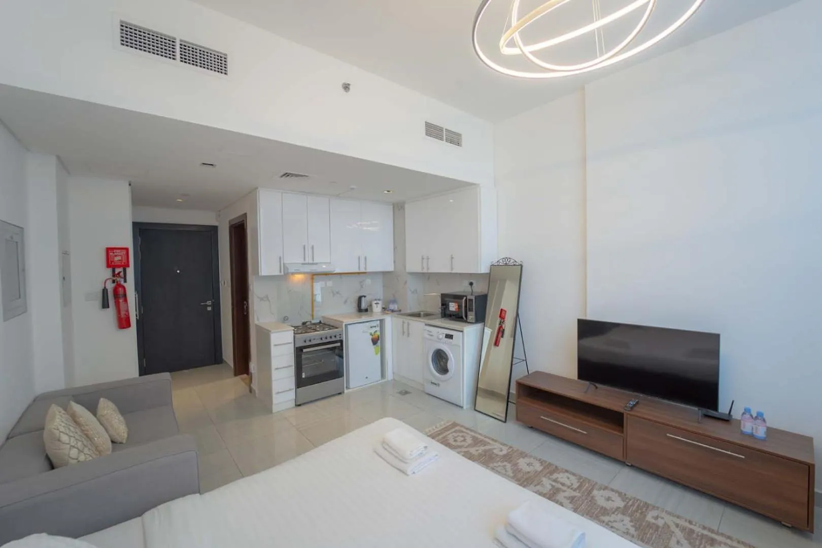 Apartment Aws Holiday Homes - Fully Equipped Cozy Studio Dubai United Arab Emirates